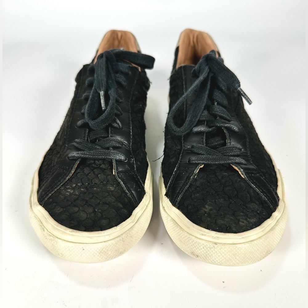 Veja Black Women’s Bastille Low Tilapia skin Sneakers